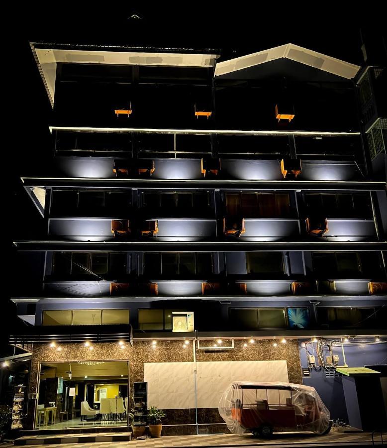 Anandpura Riverside Hotel Bangkok Esterno foto